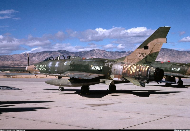 F-100 super Sabre