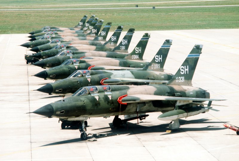 F-105g Wild Weasel