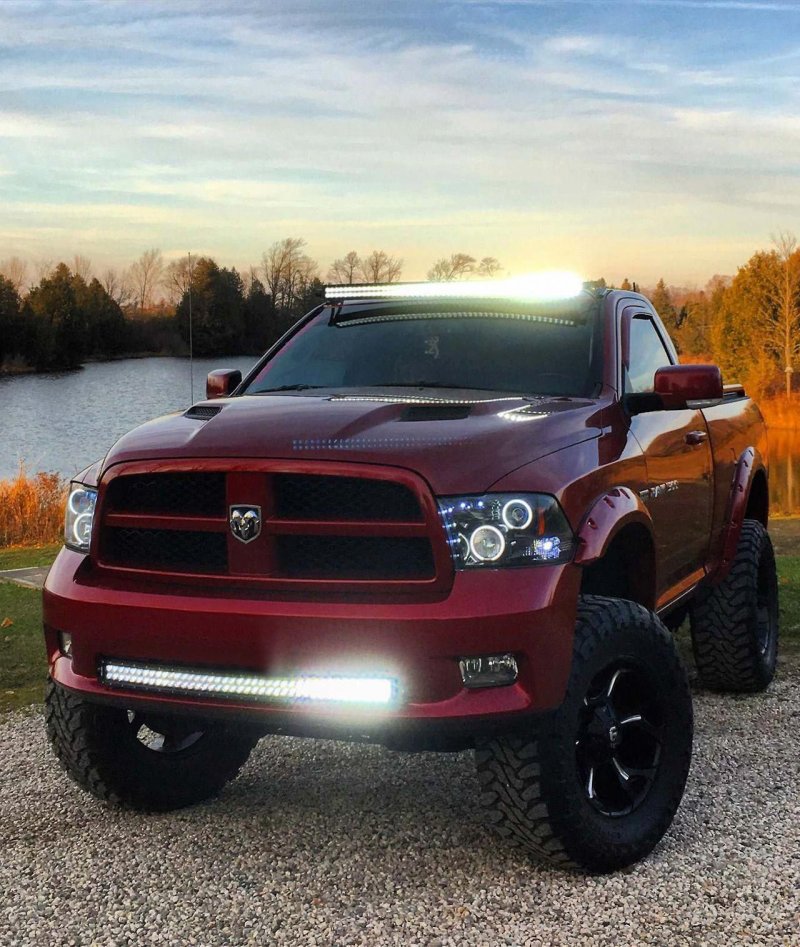 Dodge Ram 6500