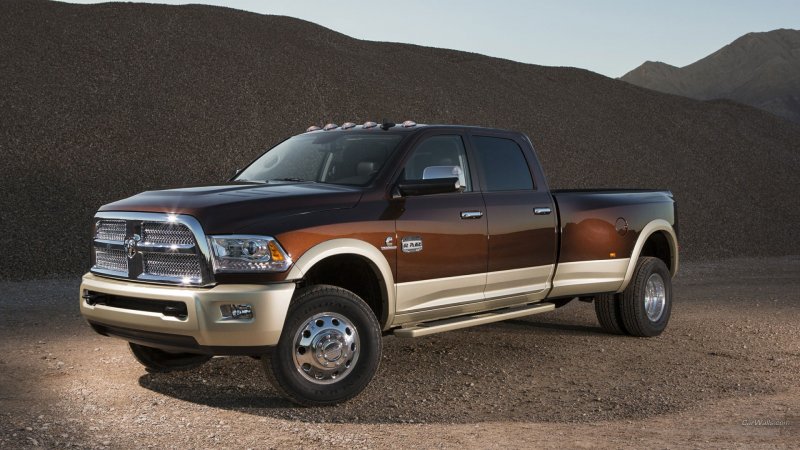 Dodge Ram 5500 long Hauler