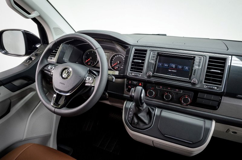 Volkswagen Transporter t6 салон
