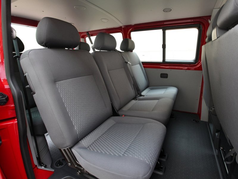 Volkswagen Transporter t5 Комби