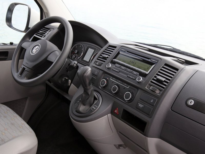 VW Transporter t5 салон