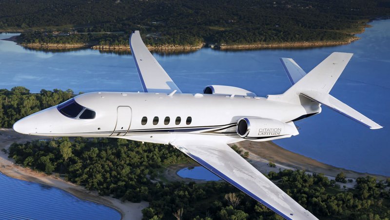 Самолет Citation Latitude