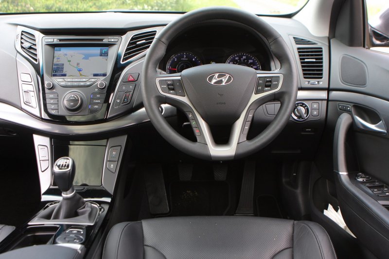 Hyundai i40 салон