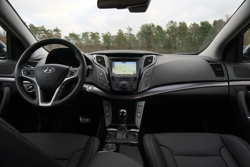 I40 Hyundai Торпедо