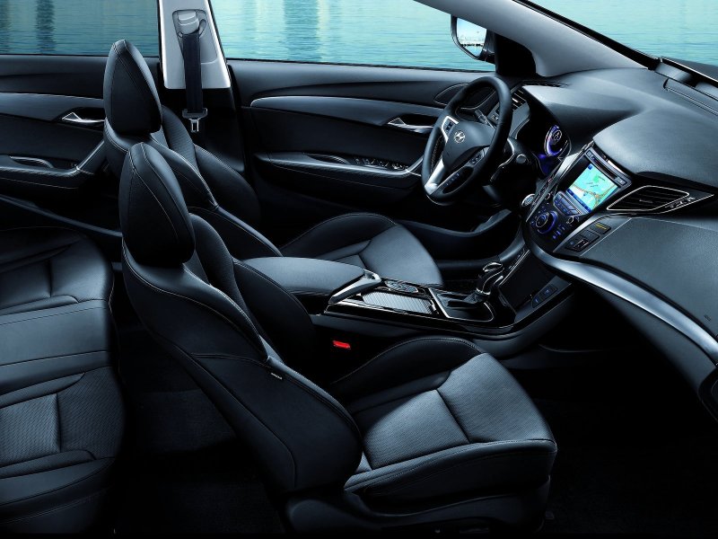 Hyundai i40 Wagon салон