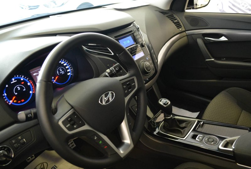 I40 Hyundai интерьер