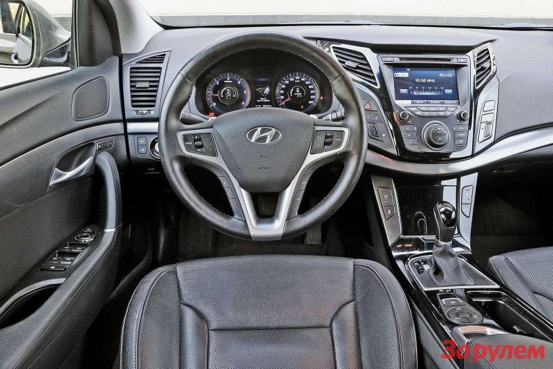 Hyundai i40 универсал салон