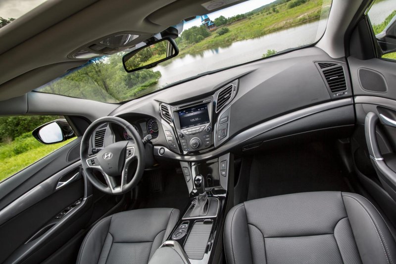 Hyundai i40 салон