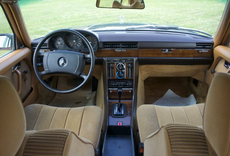 Mercedes-Benz 280se (w116)