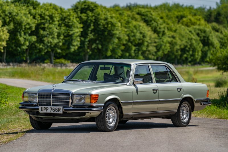 Mercedes Benz 280 w116