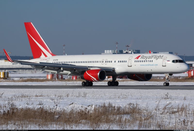 Боинг 752 Royal Flight