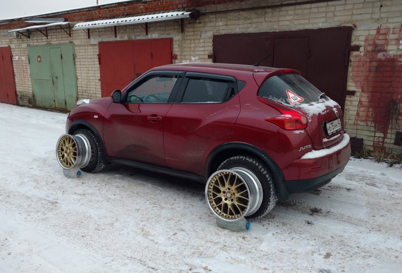 Nissan Juke r18