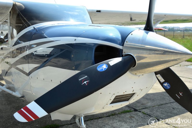 Cessna 182t SP-NWT