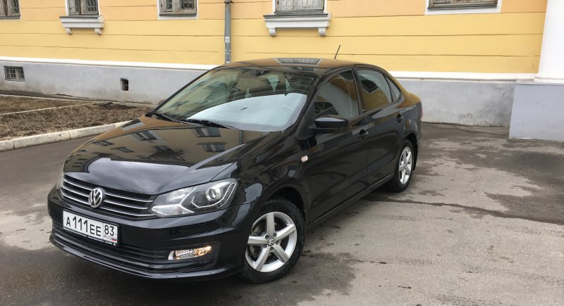 Volkswagen Polo sedan 2010 черный