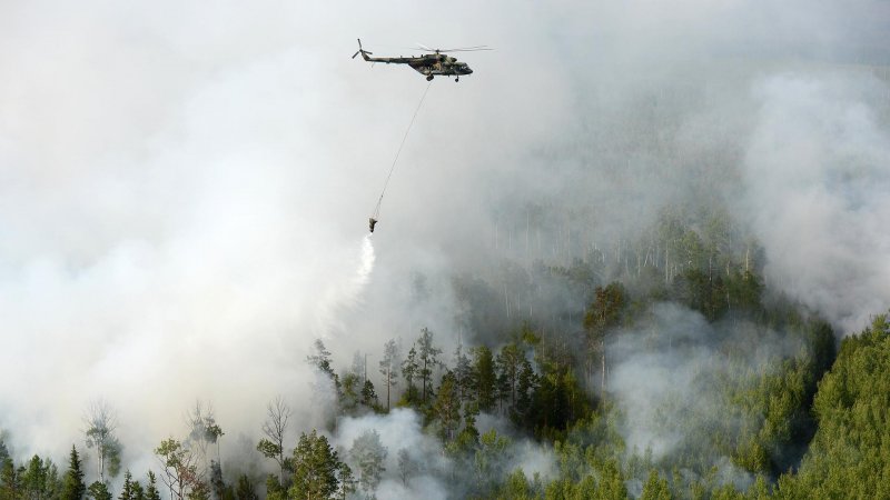 Самолет кружит над Воронежем