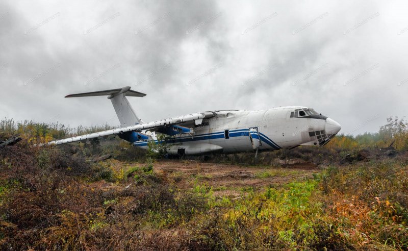 Заброшенный самолет ил-76 (abandoned il 76)