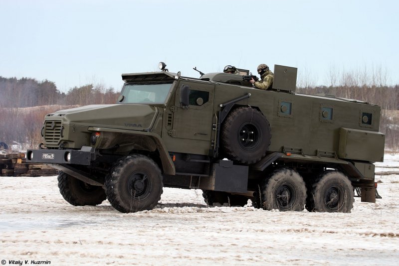 Бронемашина Урал 4320