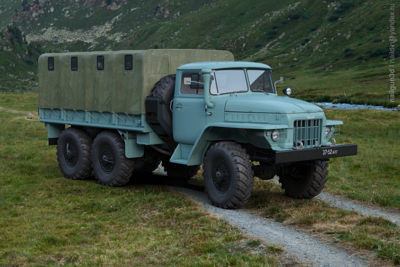 Урал-375 грузовой автомобиль