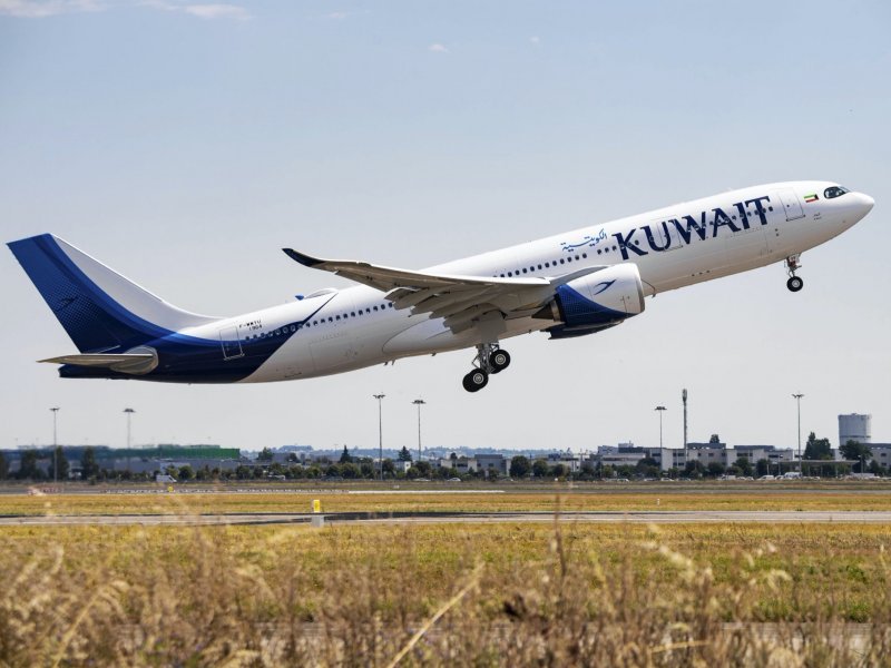 Airbus a330-200 салон