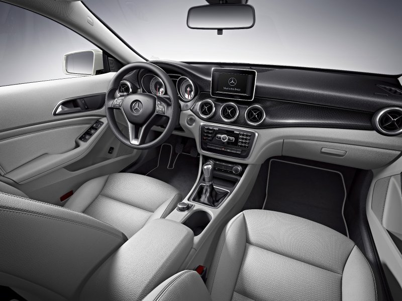 Mercedes-Benz CLA-class, 2013