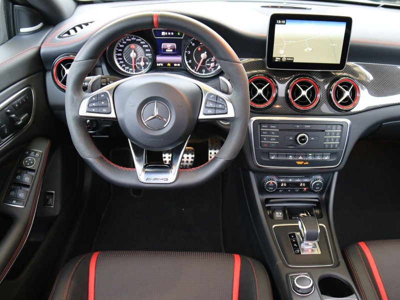 Mercedes Benz CLA AMG 2020 салон