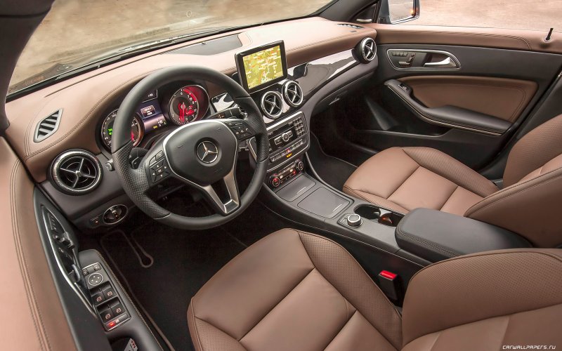 Mercedes Benz CLA 250 салон