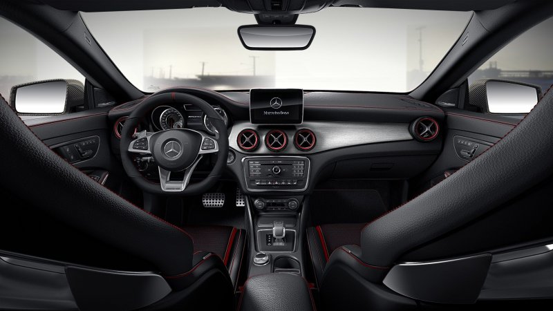 Mercedes Benz CLA 2015 салон