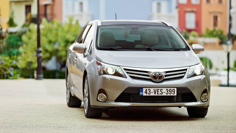 Toyota Avensis 2013
