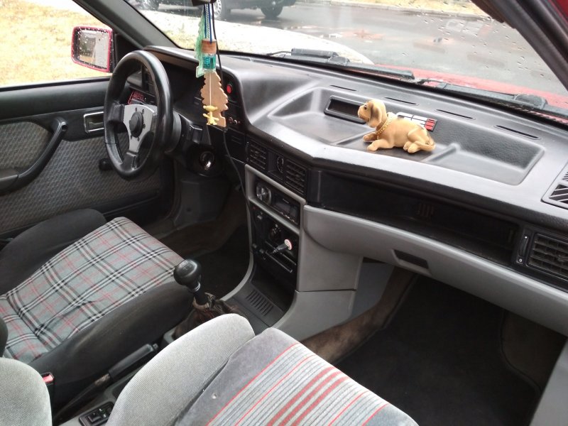 Opel Kadett 1984 салон
