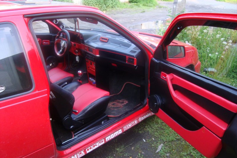 Opel Kadett 1984 салон