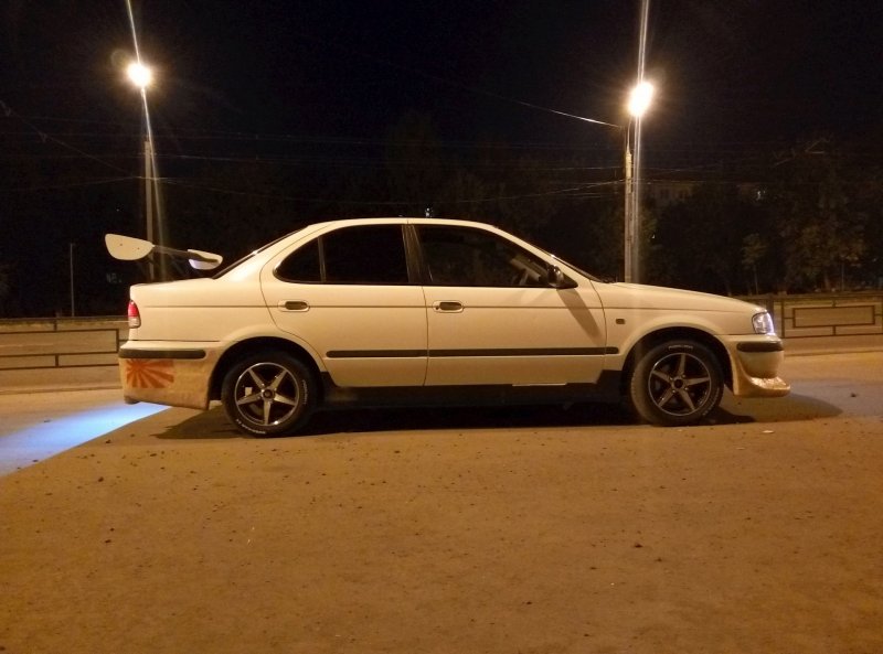 Nissan Sentra b13