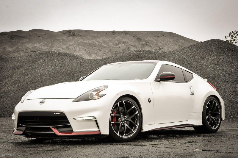 Ниссан 370 z Nismo