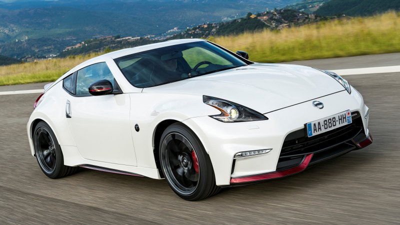Ниссан 370 z Nismo