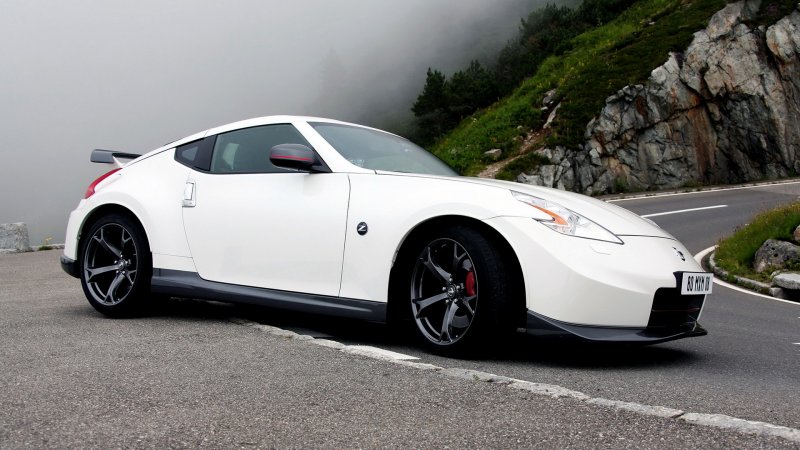 Ниссан 370 z Nismo