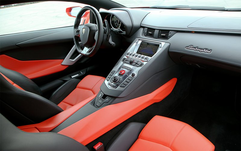 Lamborghini Aventador lp700-4 салон