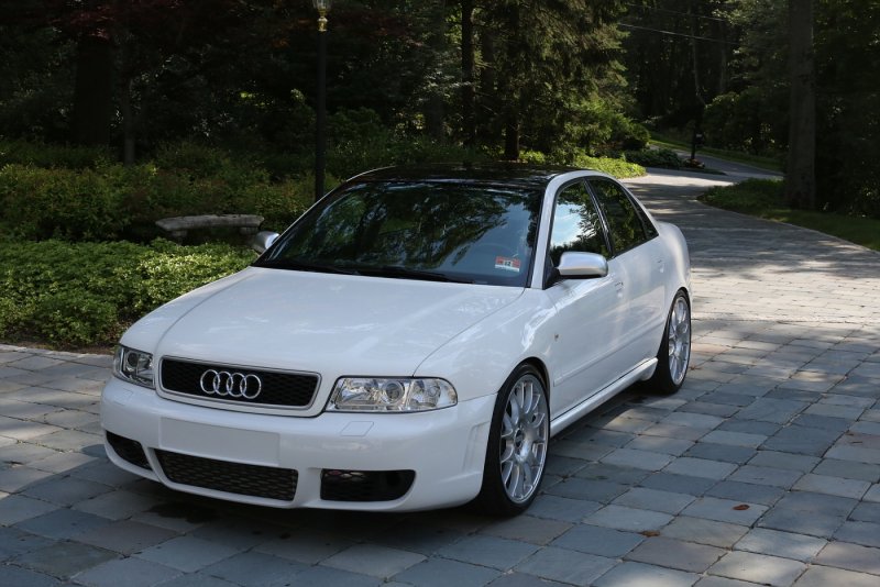 Audi a4 i (b5)