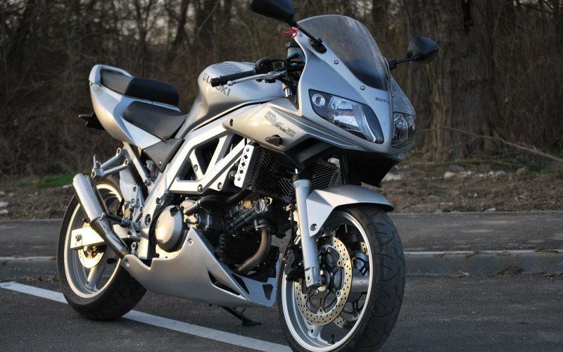 Suzuki sv650s