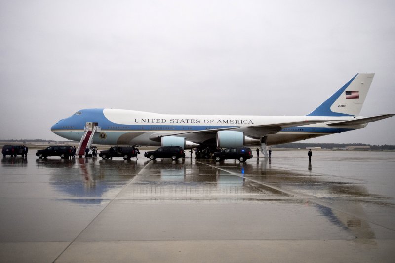 Самолет президента США Air Force one