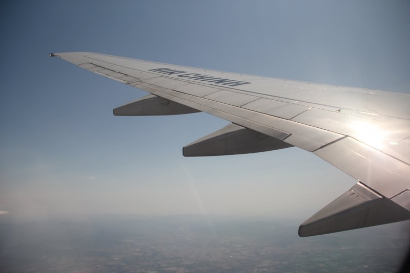 Крыло самолета Боинг 777