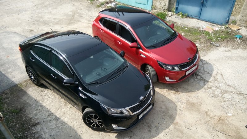 Kia Rio 2017 черная крыша
