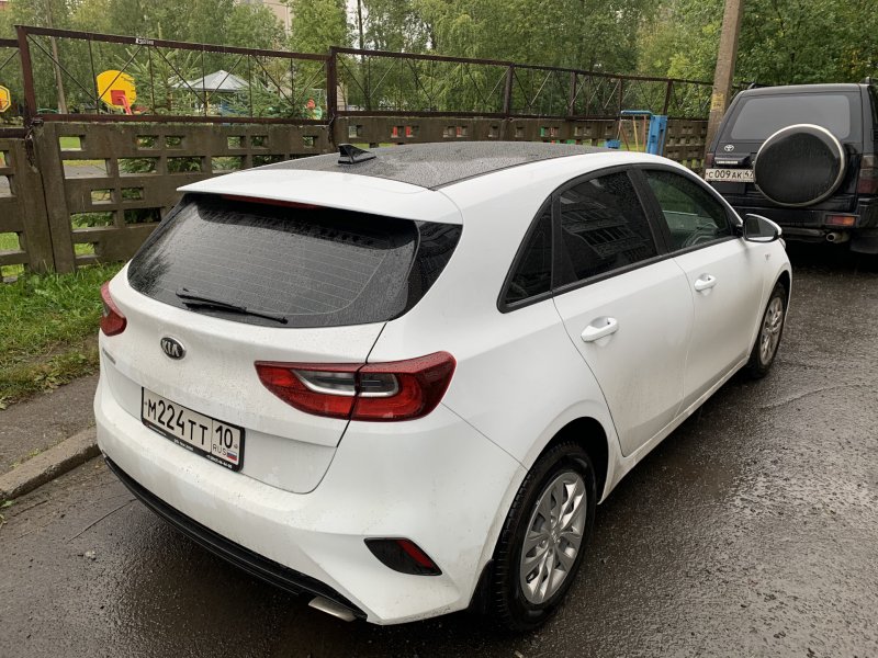 Kia Ceed 3 черная крыша
