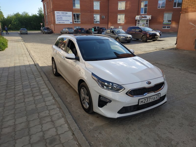 Kia Ceed 3 черная крыша