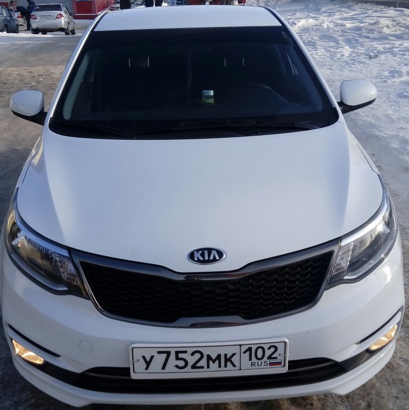 Kia Rio 2017 черная крыша