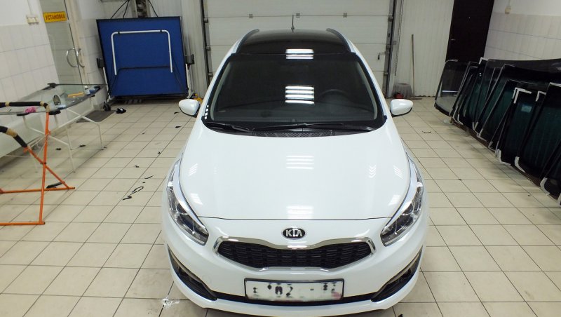 Kia Ceed черная крыша