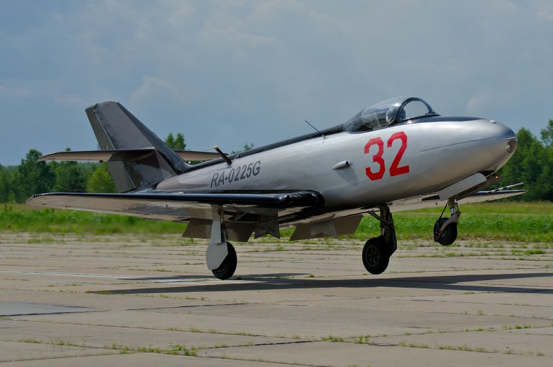 Самолёт Яковлева як 32