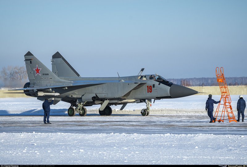 Многоцелевой истребитель Су-30