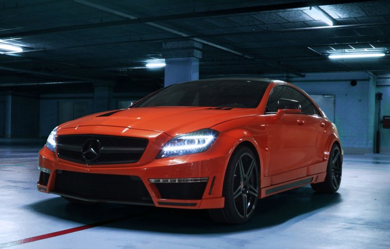 Mercedes-Benz CLS 63 AMG оранжевый