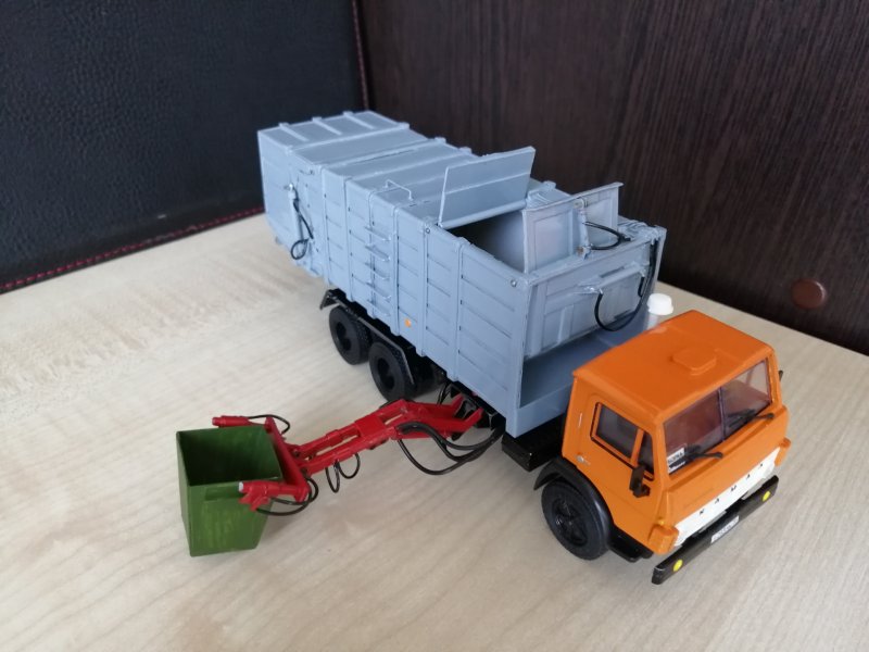 КАМАЗ 53213 конверсия 1/43